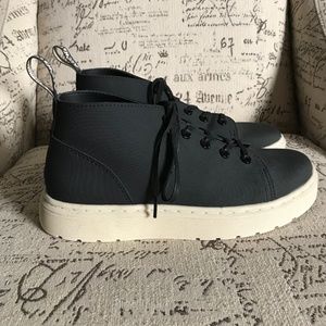 doc martens baynes